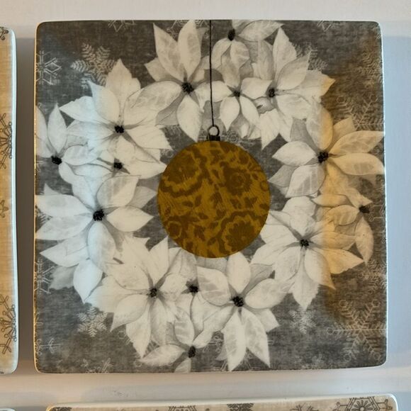 PPD Set of 4 Gold Gray Contemporary Appetizer Christmas Plates Bone China - Picture 3 of 8